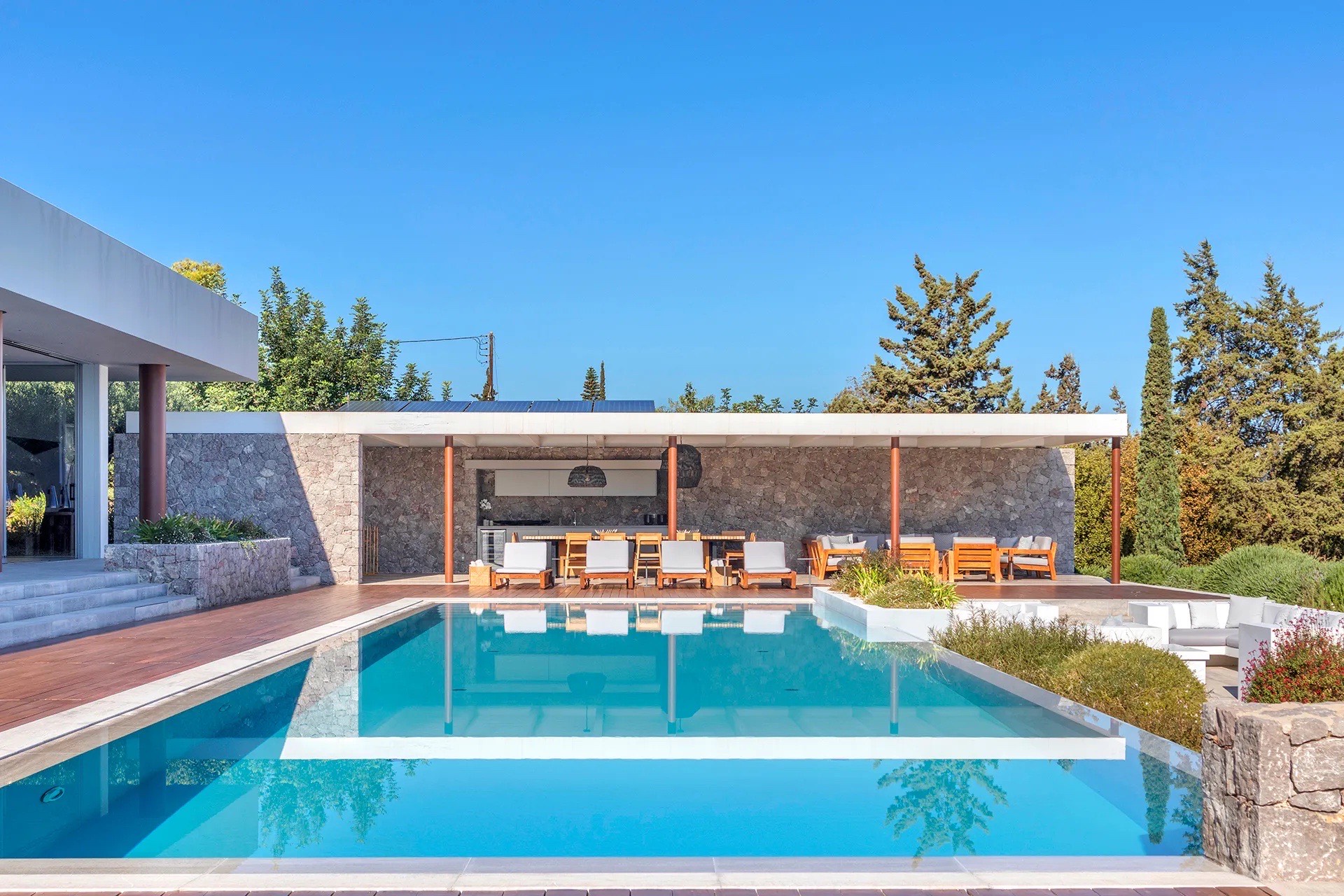 En-suite bedroom with sea view and private terrace
