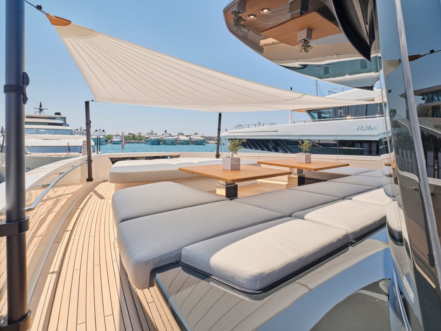 Sundeck and shaded lounging area