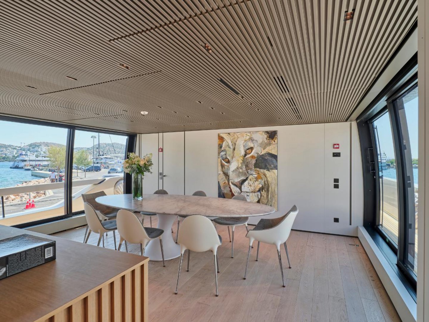 Master cabin with sea view