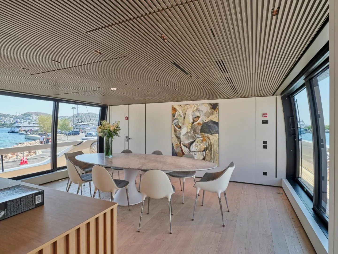 Master cabin with sea view
